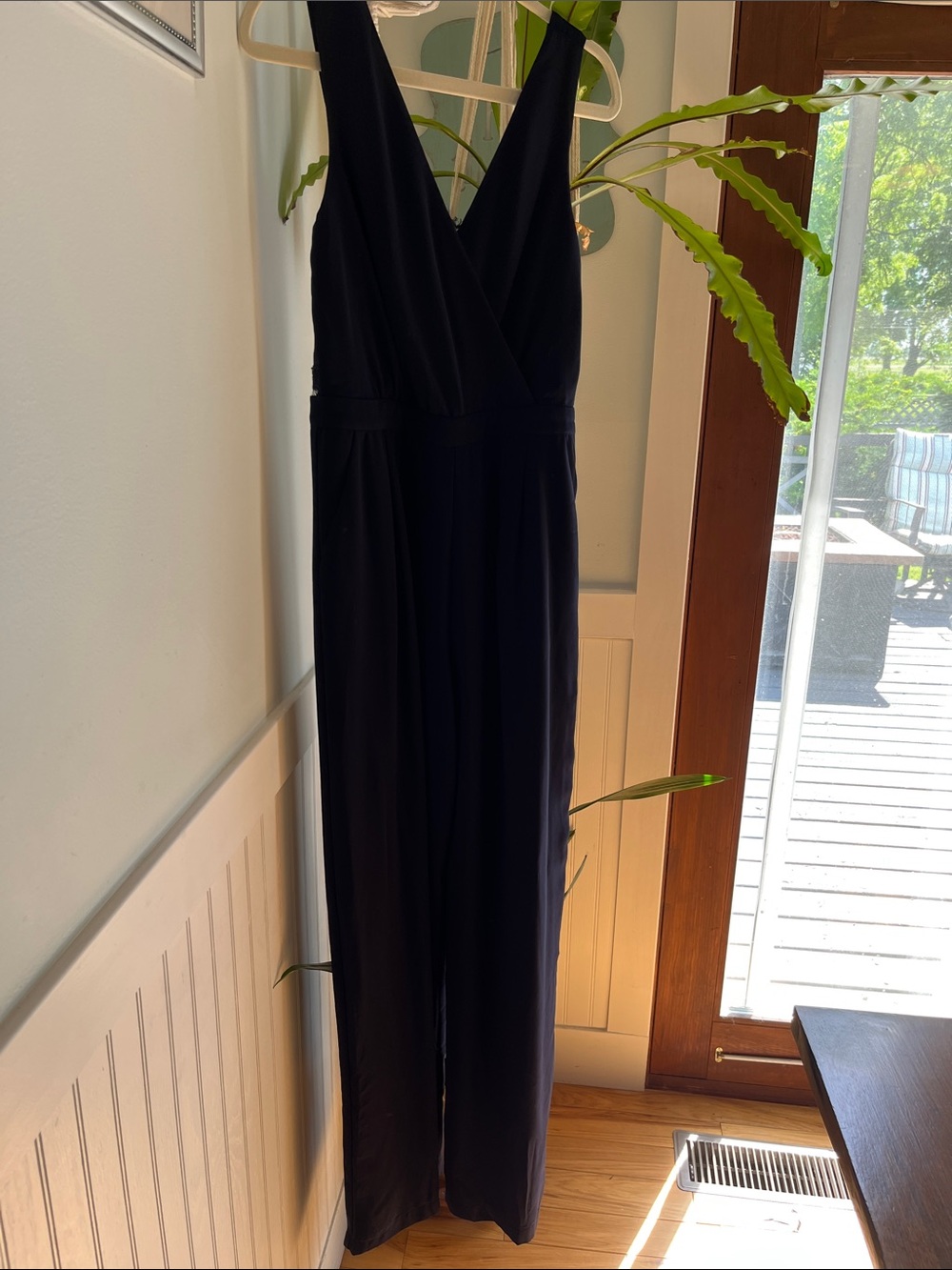 Lulu's Elegant Deep V Navy Wide-Leg Jumpsuit with Lace Back